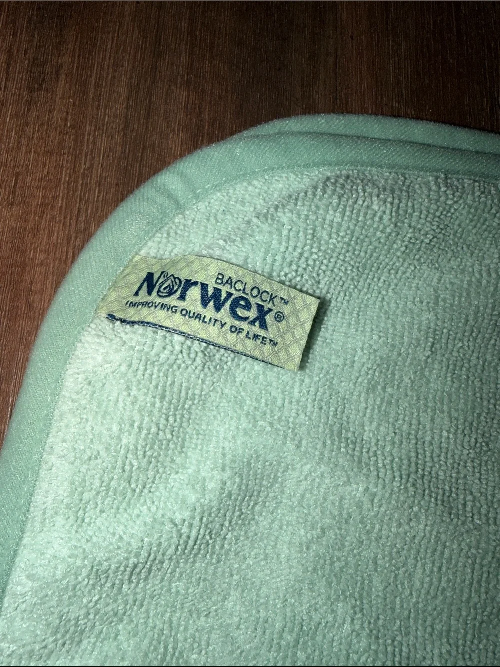 New Norwex baby hooded towel and washcloth set green